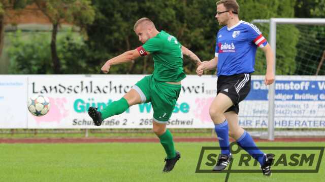 Die Mannen um Bastian Gerdes (rechts) waren in den Zweikämpfen gegen den TuS Elsfleth häufig nur zweiter Sieger.